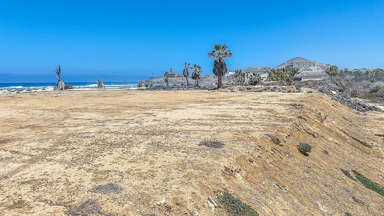 Cerritos Beachfront Acre, photo 4