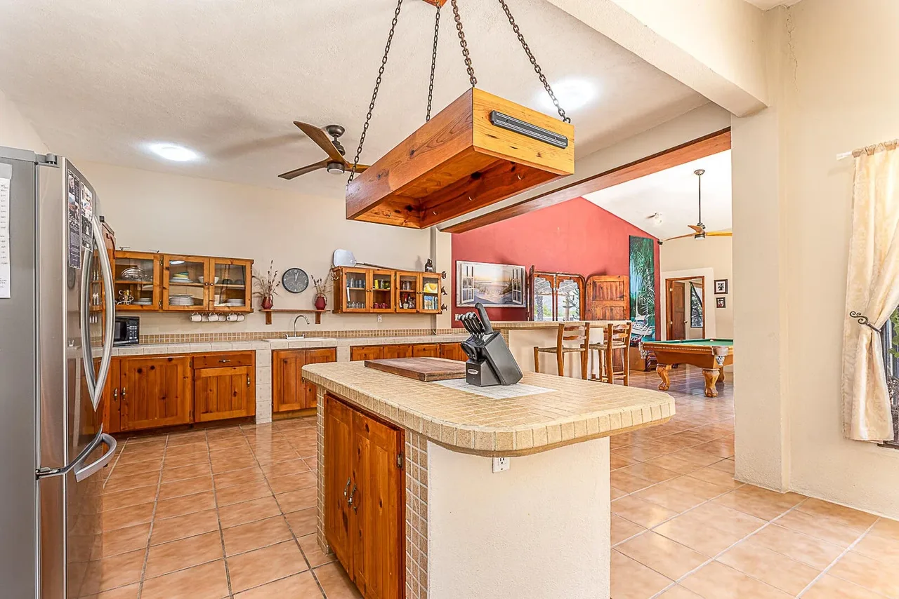 Entertainers Kitchen at Casa Solimar in Cerritos
