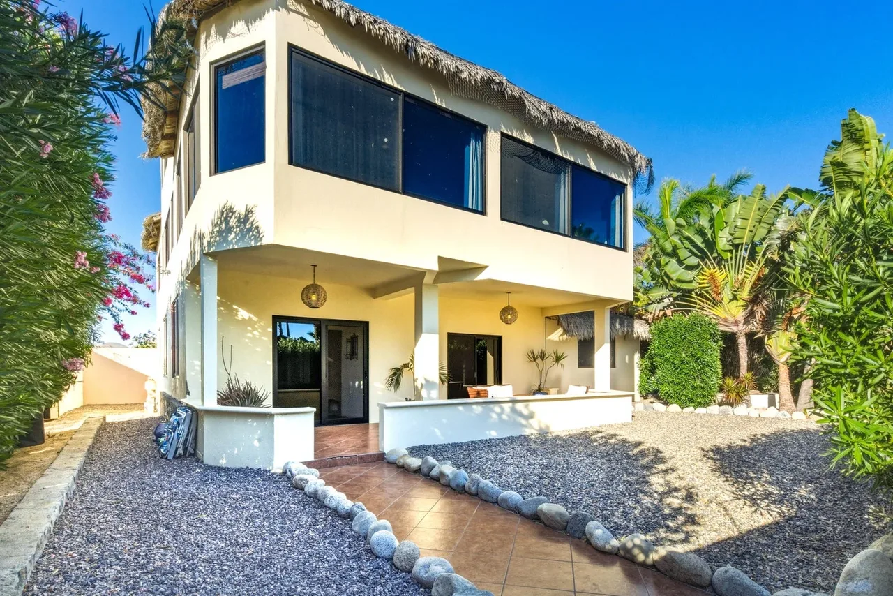 Casa Main Entrance at Casa San Pedrito double lot in El Pescadero