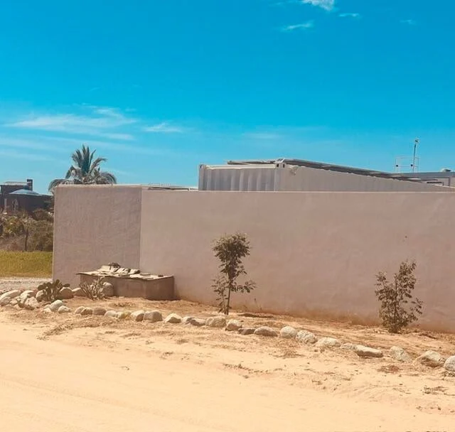 Walled Entrance at Rancho Nuevo Lote Hildebrand in Cerritos
