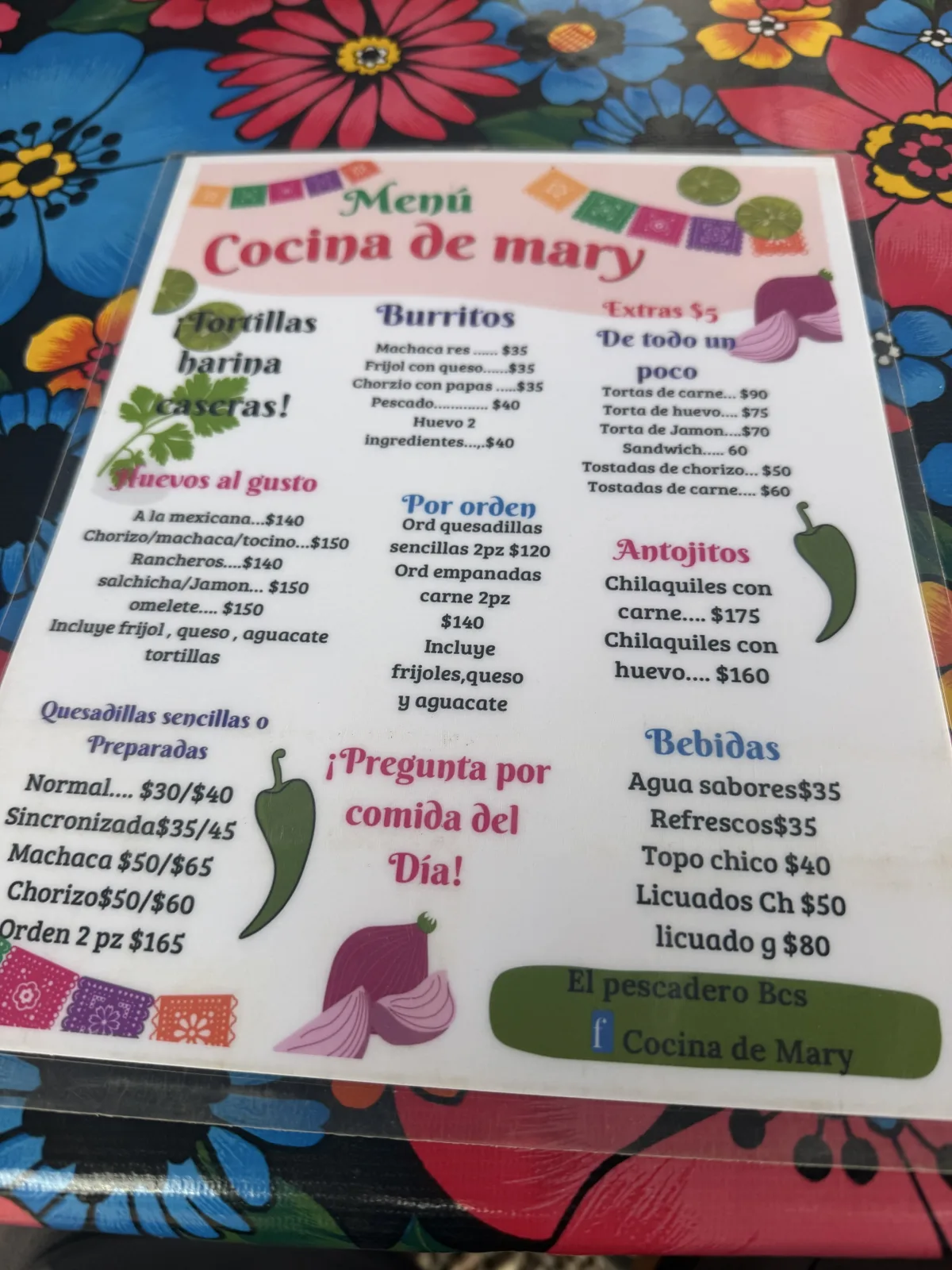 Cocina de Mary weekday breakfast menu photographed July 25, 2026
